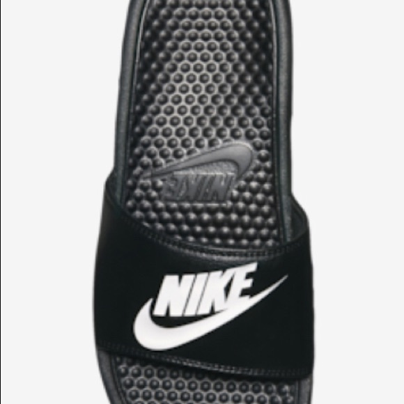 Nike Bensai slides - Picture 2 of 3